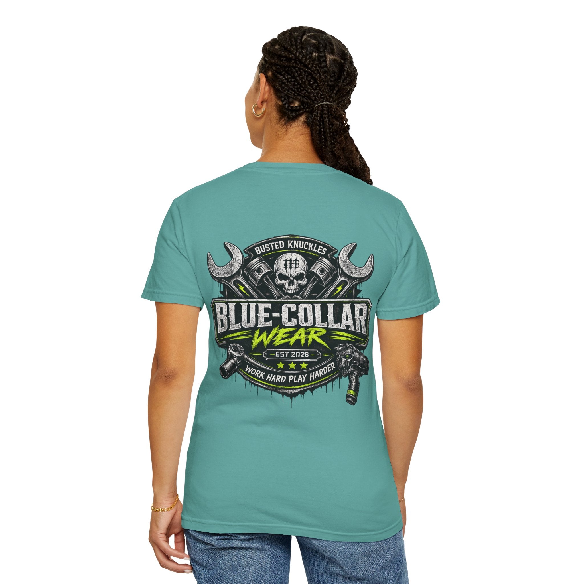Blue-Collar Wear T-Shirt Mechanic – 'Work Hard Play Harder' Vintage Mechanics Tee