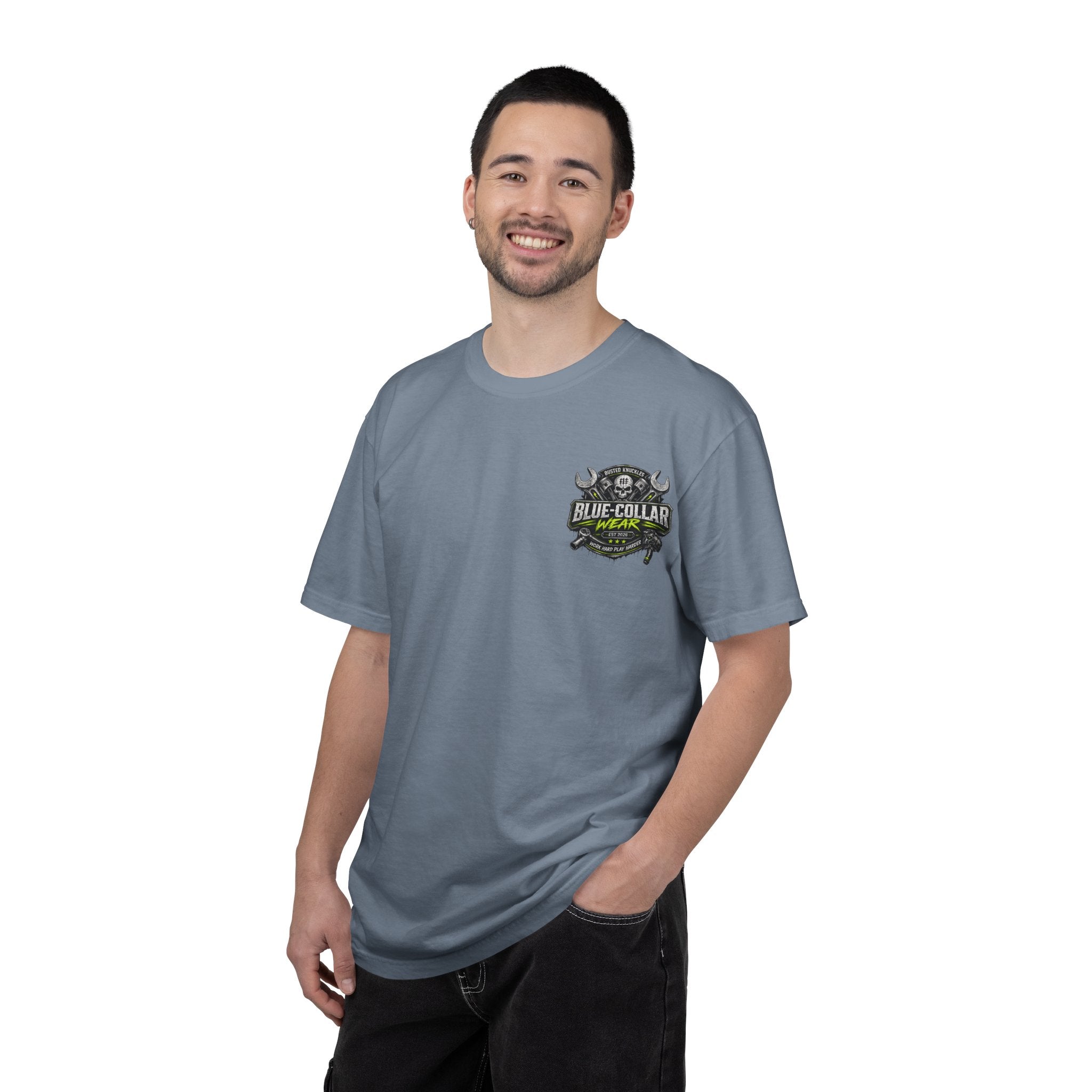 Blue-Collar Wear T-Shirt Mechanic – 'Work Hard Play Harder' Vintage Mechanics Tee